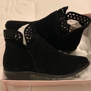 Brand new Black booties